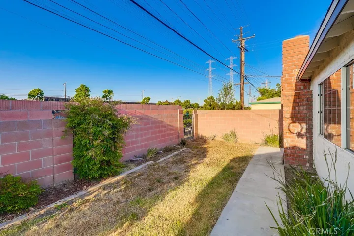 6513 Denmead Street, Lakewood, California 90713
