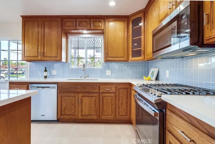 6513 Denmead Street, Lakewood, California 90713