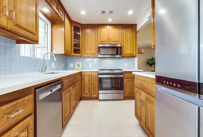 6513 Denmead Street, Lakewood, California 90713