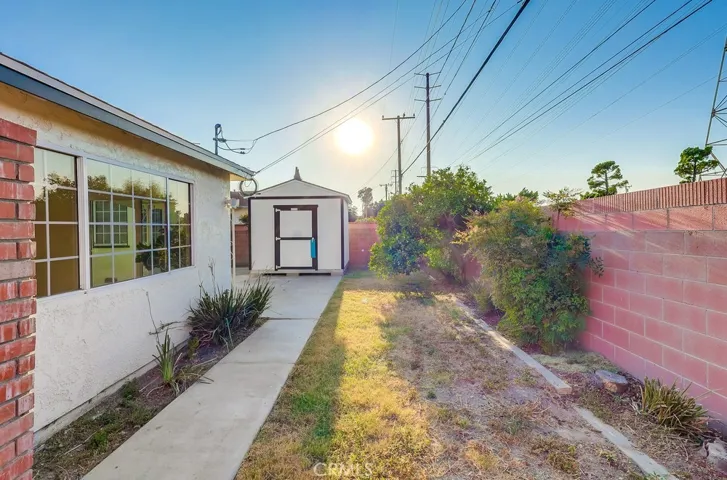 6513 Denmead Street, Lakewood, California 90713
