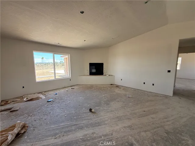 9570 Mescalero Road, Phelan, California 92371