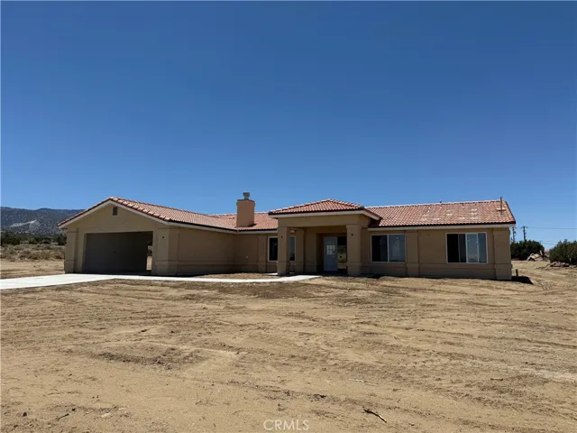 9570 Mescalero Road, Phelan, California 92371