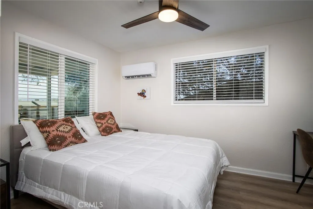 4574 Avenida Del Sol, Joshua Tree, California 92252 home-pic-20