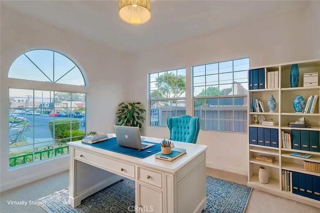 3403 Falcon Avenue, Long Beach, California 90807 home-pic-35