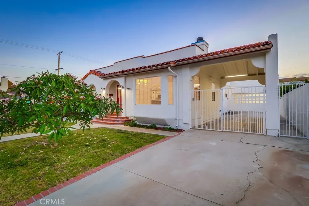 3403 Falcon Avenue, Long Beach, California 90807 home-pic-3