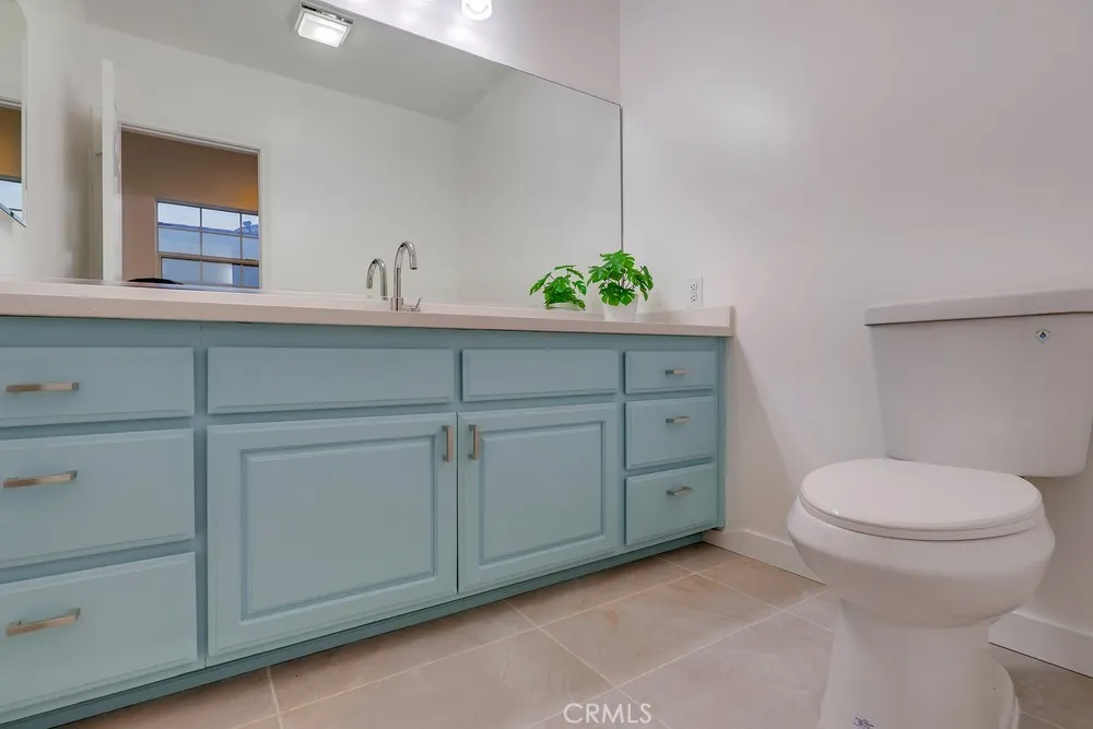 3403 Falcon Avenue, Long Beach, California 90807 home-pic-68