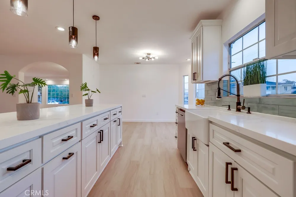 3403 Falcon Avenue, Long Beach, California 90807 home-pic-26