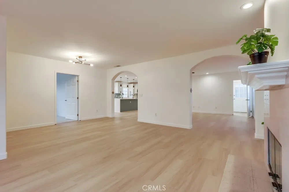 3403 Falcon Avenue, Long Beach, California 90807 home-pic-10