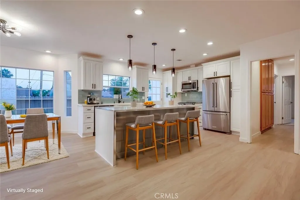 3403 Falcon Avenue, Long Beach, California 90807 home-pic-21