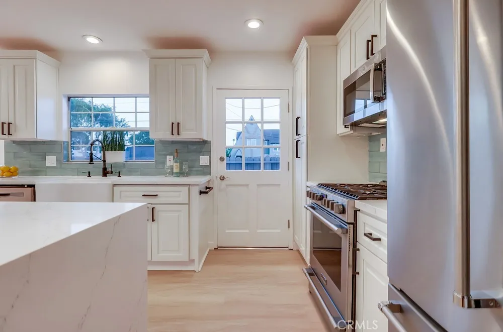 3403 Falcon Avenue, Long Beach, California 90807 home-pic-27