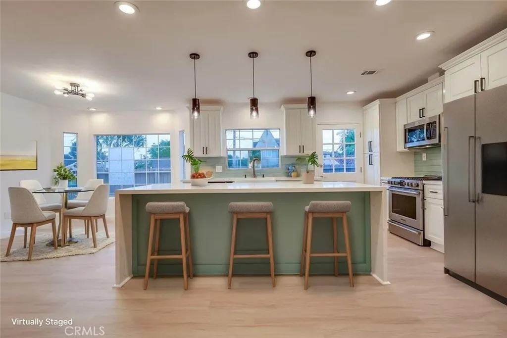 3403 Falcon Avenue, Long Beach, California 90807 home-pic-19