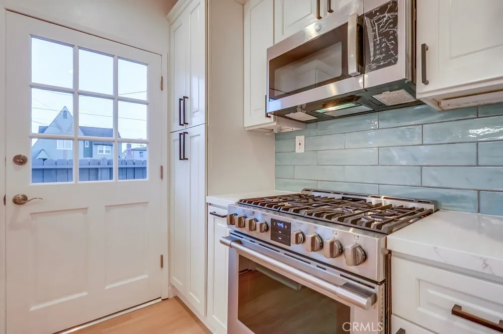 3403 Falcon Avenue, Long Beach, California 90807 home-pic-29