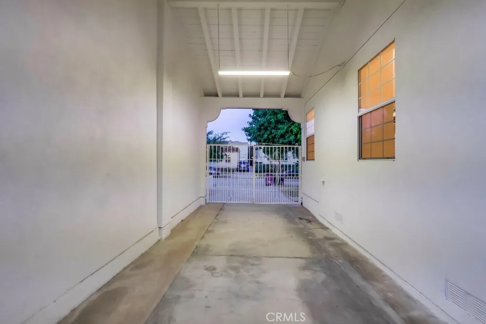 3403 Falcon Avenue, Long Beach, California 90807 home-pic-73