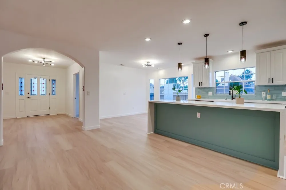 3403 Falcon Avenue, Long Beach, California 90807 home-pic-20