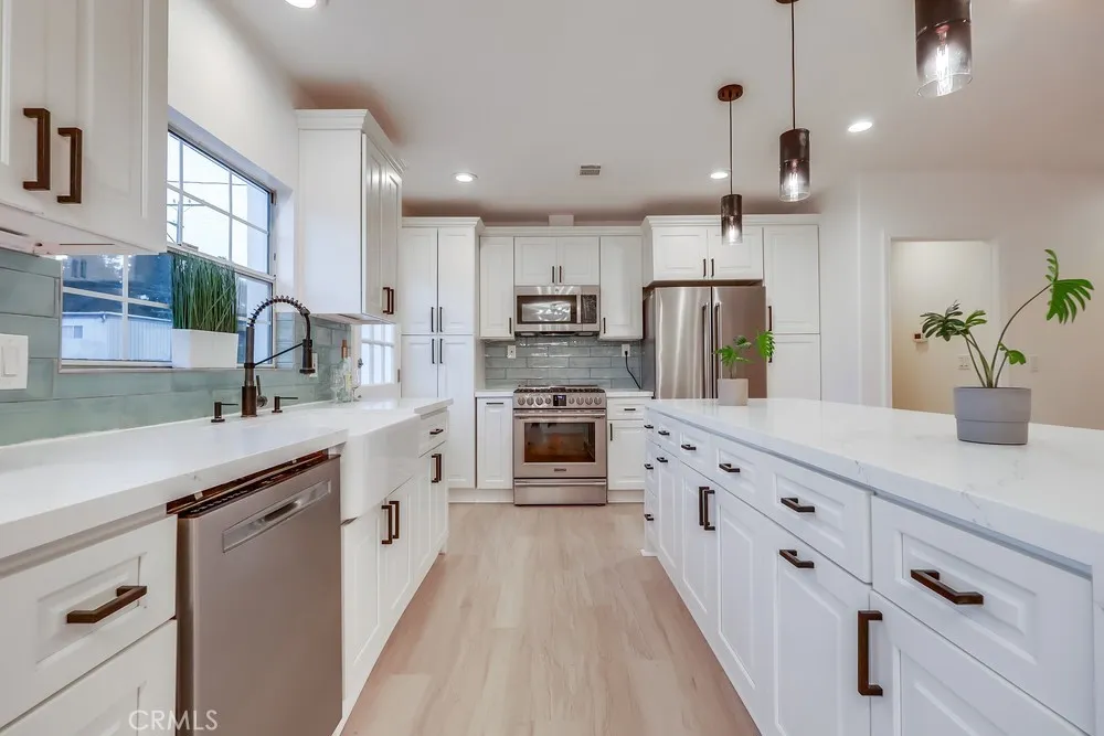 3403 Falcon Avenue, Long Beach, California 90807 home-pic-25