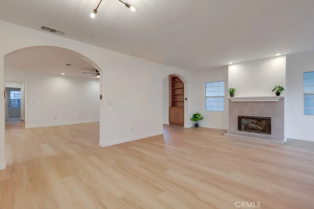 3403 Falcon Avenue, Long Beach, California 90807 home-pic-14