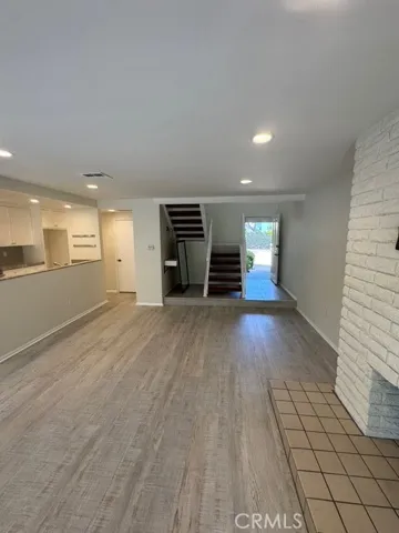 Living Room to entry