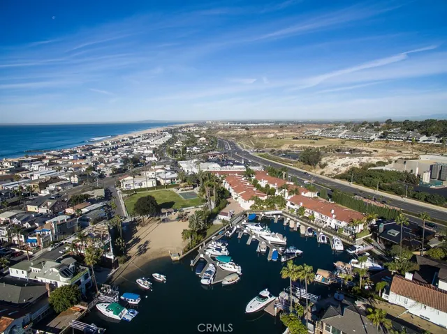 Newport Marina Villas