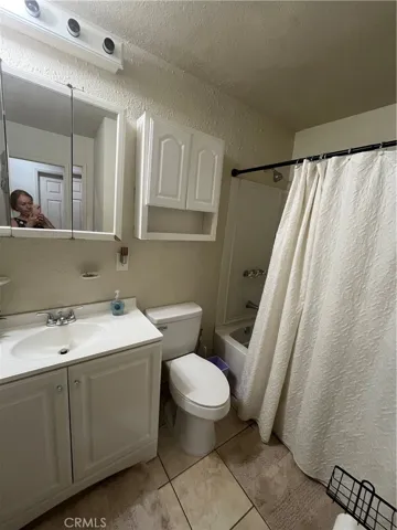 7895 Walnut Avenue, Winton, California 95388