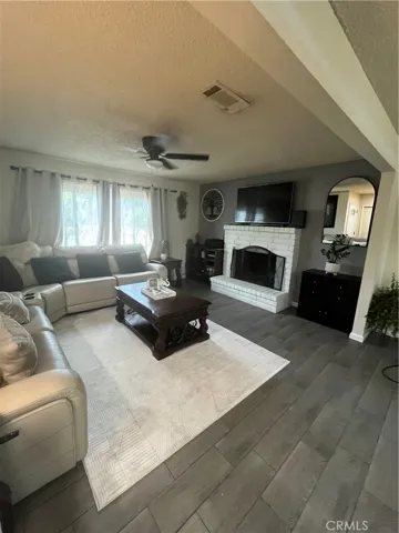 7895 Walnut Avenue, Winton, California 95388