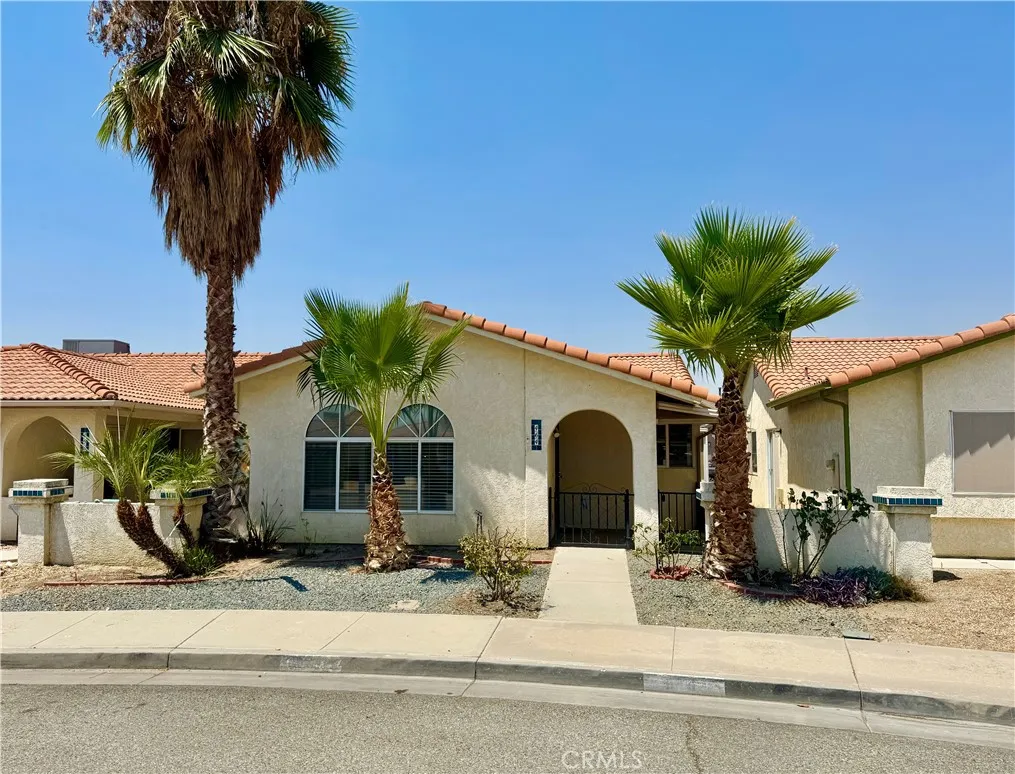 464 Camino Corto, San Jacinto, California 92582 home-pic-0