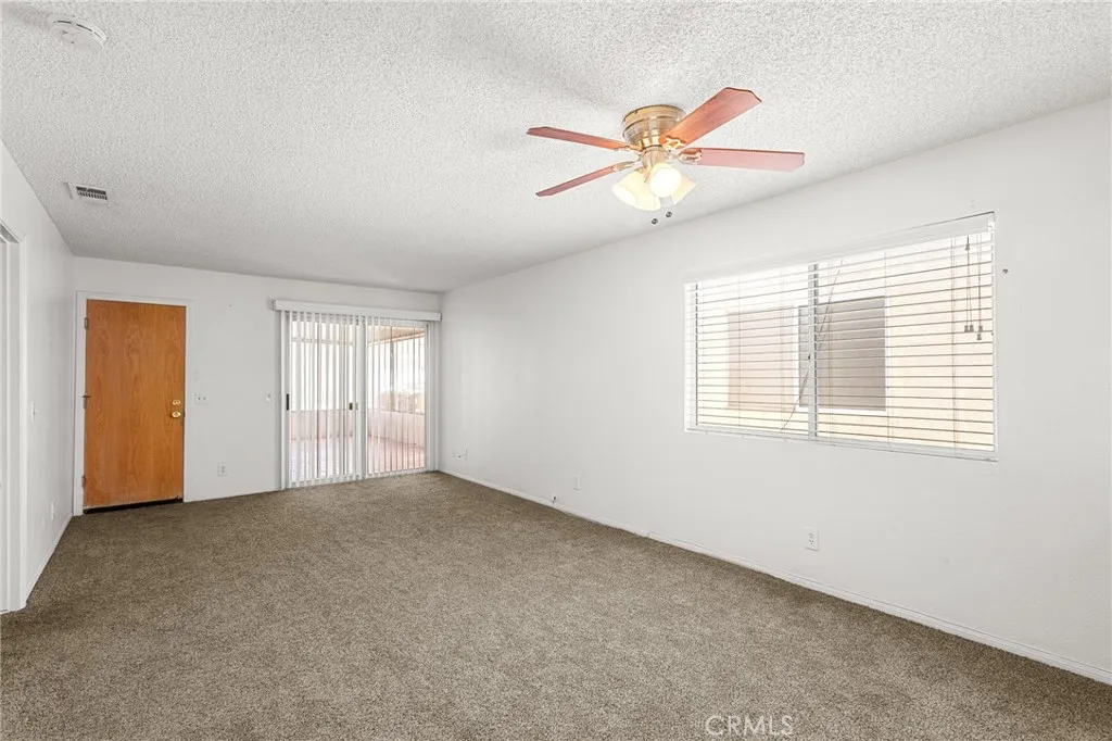 464 Camino Corto, San Jacinto, California 92582 home-pic-6