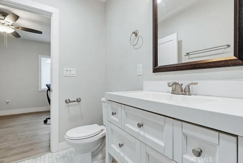 522 W Cherry Street, Compton, California 90222 home-pic-27