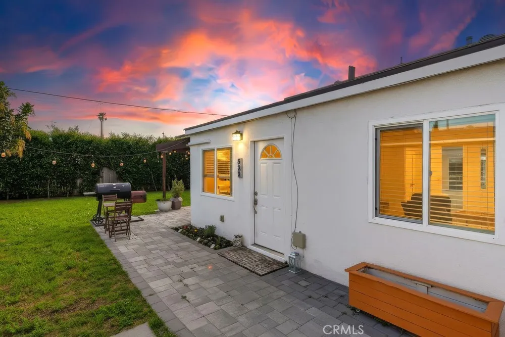522 W Cherry Street, Compton, California 90222 home-pic-65