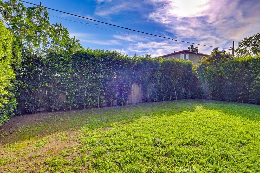 522 W Cherry Street, Compton, California 90222 home-pic-43