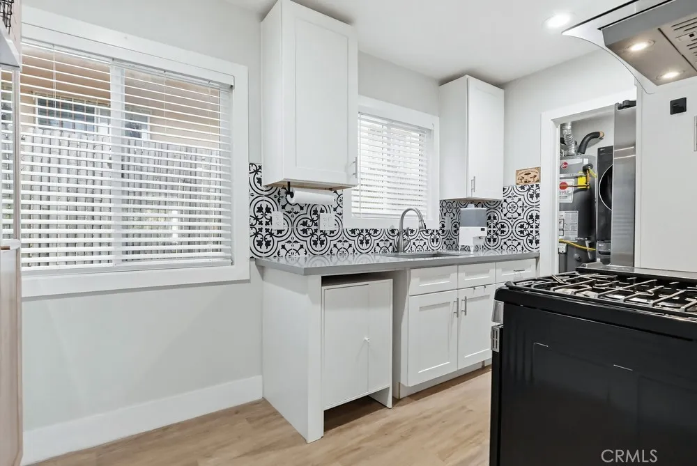 522 W Cherry Street, Compton, California 90222 home-pic-61