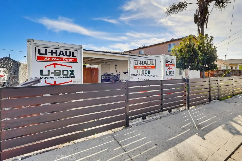 522 W Cherry Street, Compton, California 90222 home-pic-4