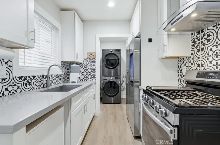 BACK UNIT KITCHE