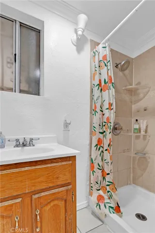 8810 Menlo Avenue, Los Angeles, California 90044