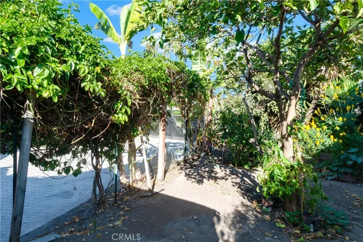 8810 Menlo Avenue, Los Angeles, California 90044