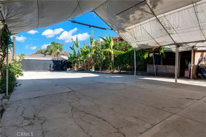 8810 Menlo Avenue, Los Angeles, California 90044