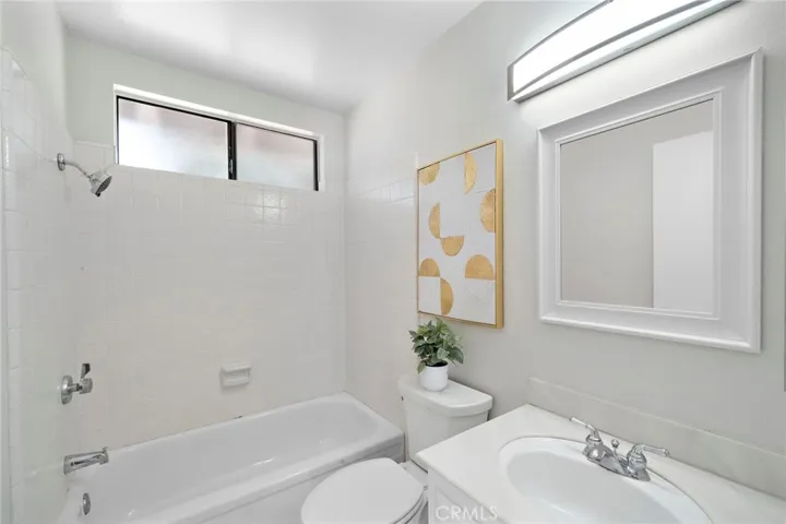 1061 Regis Way, Tustin, California 92780