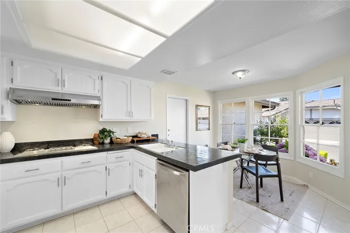 1061 Regis Way, Tustin, California 92780