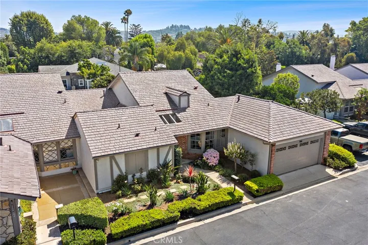 1061 Regis Way, Tustin, California 92780