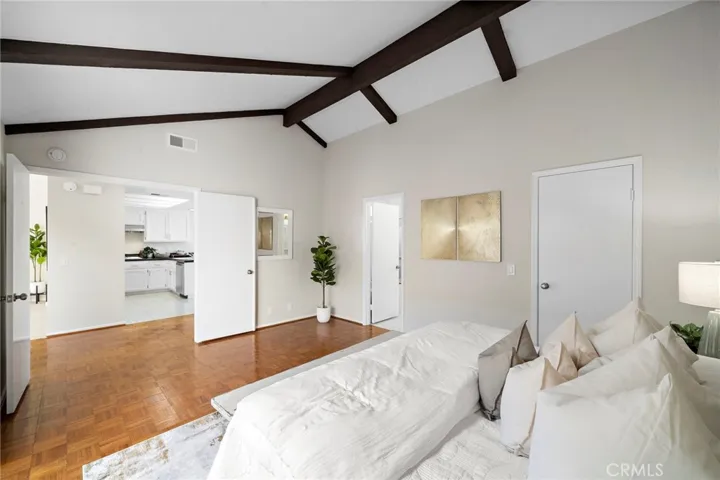 1061 Regis Way, Tustin, California 92780