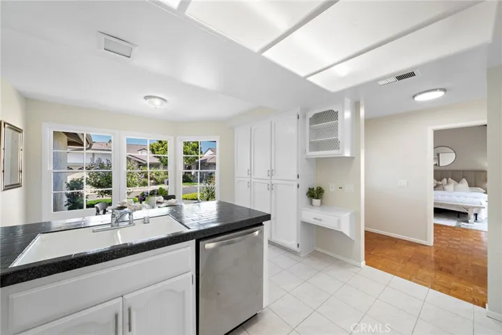 1061 Regis Way, Tustin, California 92780