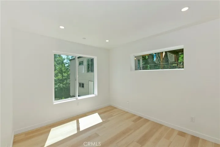 441 Oriole Drive 2, Twin Peaks, California 92391