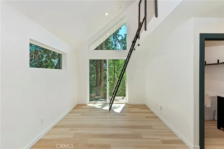 441 Oriole Drive 2, Twin Peaks, California 92391
