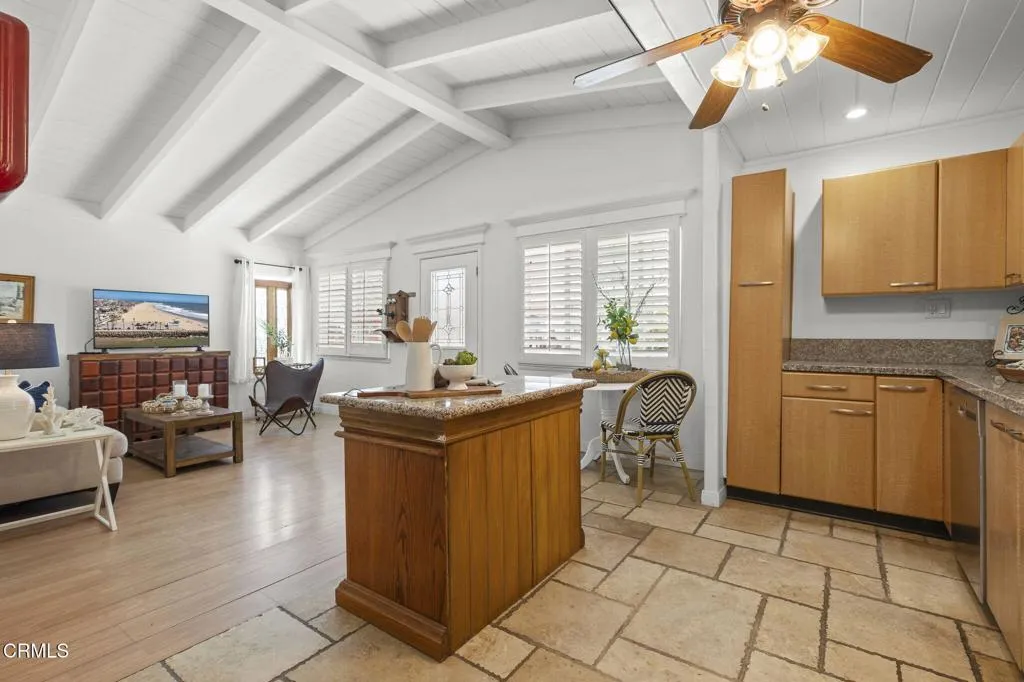 280 Rossmore Drive, Oxnard, California 93035 home-pic-13