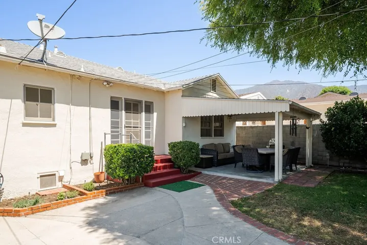 1324 Thompson Avenue, Glendale, California 91201