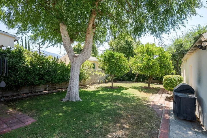 1324 Thompson Avenue, Glendale, California 91201