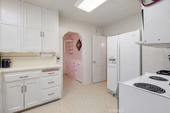 1324 Thompson Avenue, Glendale, California 91201