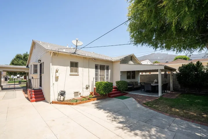 1324 Thompson Avenue, Glendale, California 91201
