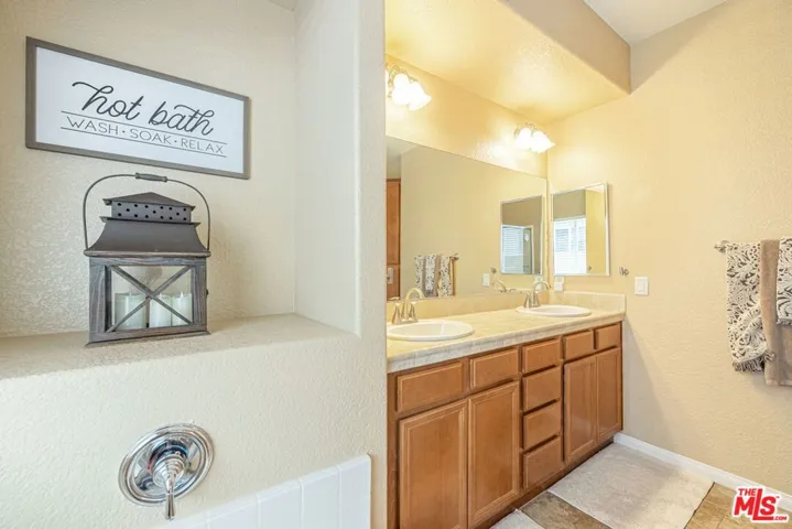 43156 28th Street West, Lancaster, California 93536