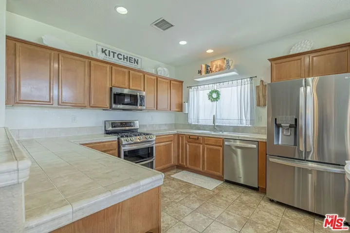 43156 28th Street West, Lancaster, California 93536