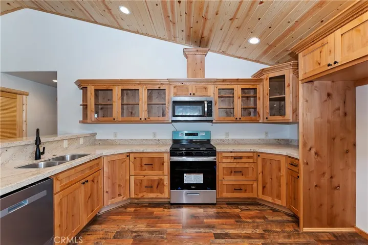 878 Fir Lane, Big Bear City, California 92314
